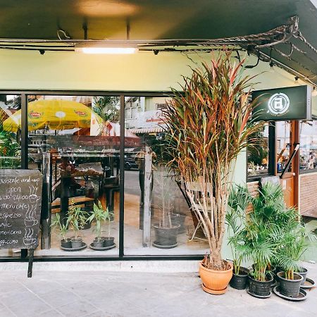 Hostel Oasis Cafe And Nap Bangkok Zewnętrze zdjęcie