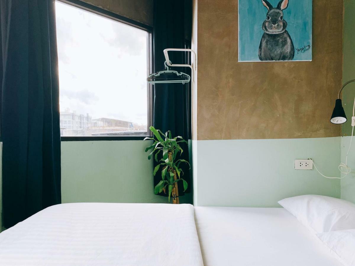Hostel Oasis Cafe And Nap Bangkok Zewnętrze zdjęcie