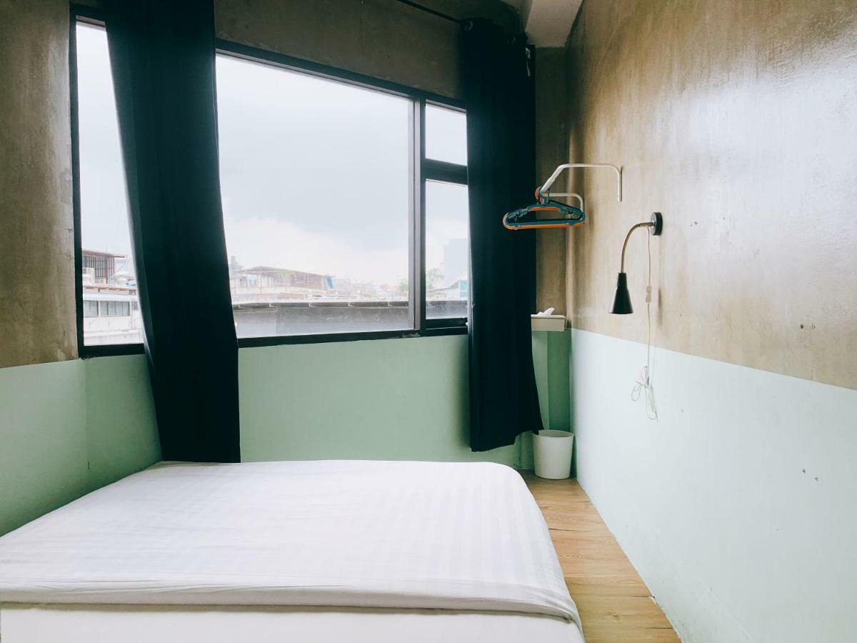 Hostel Oasis Cafe And Nap Bangkok Zewnętrze zdjęcie