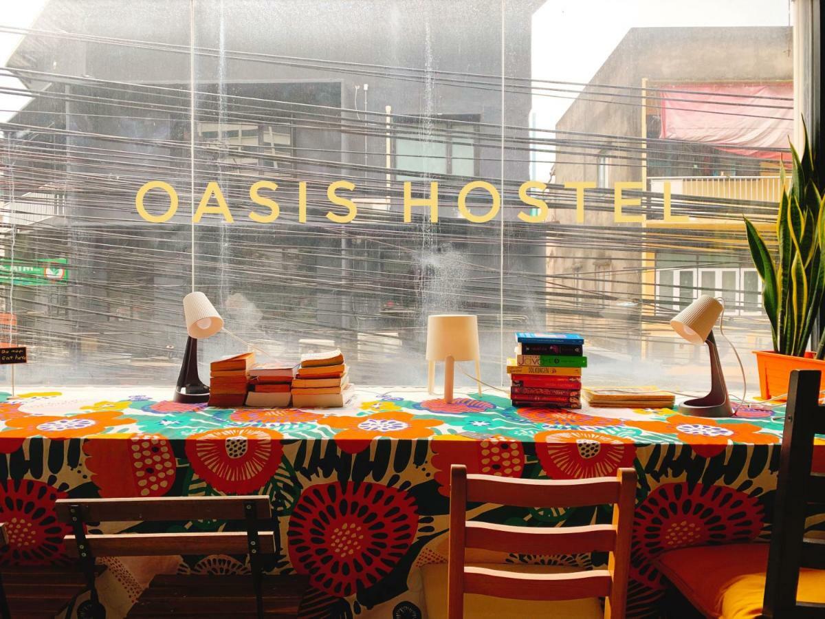 Hostel Oasis Cafe And Nap Bangkok Zewnętrze zdjęcie